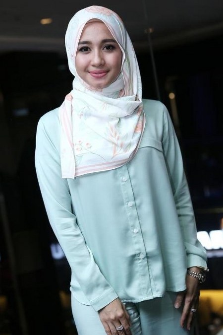 Inspirasi dari Busana Hijab Laudya Cynthia Bella (24)