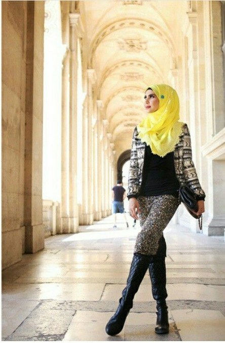 Dress Hijab dan Sepatu Boot (2)