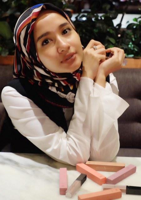 Hijab Santai ala Laudya Cynthia Bella (14)